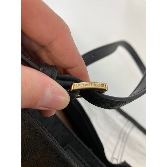 MICHAEL KORS, LARGE BLACK SIGNATURE CANVAS SHOULDER BAG - Picture 9 of 16